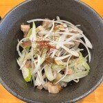 らーめん 元気 - ネギチャーシューご飯サイコーです。