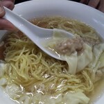 柏屋 - 豚ミンチのしっかりしたワンタンが6個