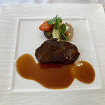 ロジェ ドール - 和牛頬肉のブレゼ