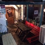 ウーピーバーガー - 屋外席