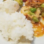 キッチン ブルー グローブ - 食べても食べても枝豆が出てきます