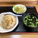 チャイニーズハウス北京 - 炒飯にサラダ、スープ付き