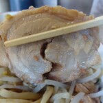 らーめん 虎丸 - とろける柔らかさのバラ肉(⁠>⁠ ⁠ਊ⁠ ⁠<⁠)⁠