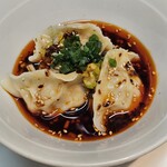 Spicy red oil soup Gyoza / Dumpling [3 pieces]