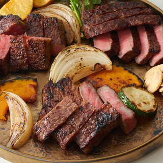 プロの確かな目利き、味付け、火入れで引き出す肉の旨みは一級品