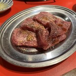 Yakiniku Densetsu Baribari - 仔牛のタン(750円)