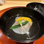 銀座 しのはら - 松葉蟹真薯の椀