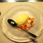 肉懐石 凜然 - 特製練乳アイス