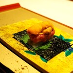 肉懐石 凜然 - 雲丹と但馬牛の手巻き