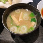 Tenchiyo - 天ぷら定食　油揚げと豆腐の味噌汁