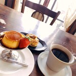 Hachigatu Cafe - 