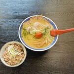 232374766 - から味噌らぁ麺+ほぐれチャーシューめし