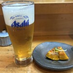 Teuchi Soba Katou - 生ビールとお通しのカボチャの煮物