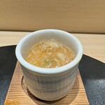 鮨割烹 六本木 亀甲 - キノコと銀杏に蟹の餡がけ茶碗蒸し