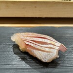 鮨割烹 六本木 亀甲 - 淡路島のカスゴ