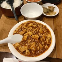 個室中華 頤和園 溜池山王店 - 