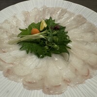 とらふぐ城 - 熟成がなにかわからないが熟成てっさ
