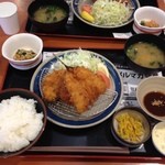 かもめの台所 - ミックスフライ定食！
            タルタルソースで食べると美味しいですっ