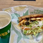 サブウェイ - スパイシークラブハウスサンド野菜増し　コーヒー