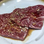 炭火焼肉ホルモンさわいし - サガリ個体違い