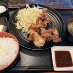 酒肴ちいち - 若鶏の唐揚げ食べ放題定食