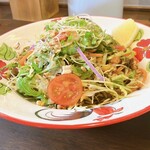 ラモンの食堂 - お茶の葉サラダ