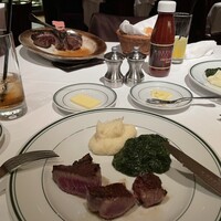 ウルフギャング・ステーキハウス 丸の内店 - 