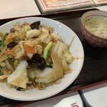 中華居酒屋 富盛 - 富盛焼きそば ワンタンスープ