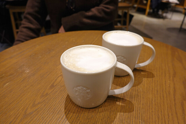 STARBUCKS COFFEE Meguro Sentorarusukuea Ten - Meguro/Cafe
