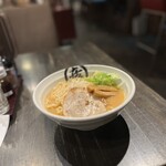 乃木坂ラーメン 東京食品 まる彦 - 