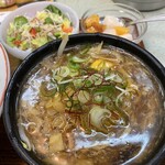中国料理 頤和園 - このお店の＂酸辣湯麺＂は、もはや（＂鉄人の味＂と言う意味の）四文字熟語。