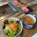 六本木焼肉　Kintan - サラダと日替わりスープ