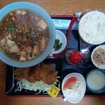 Juraku - 晩ご飯セット（ヒレカツ＋マーボ麺）