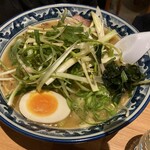 ラーメン山村 - 豚骨味噌ねぎラーメンです☆　2024-0121訪問