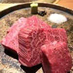 和牛とタン 焼肉 とみ - 