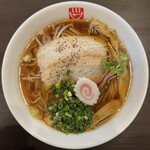 いっぱいいっぱい - 料理写真:中華そば　900円