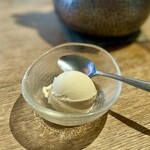 Ueno Yabu Kaneko - 蕎麦のアイスクリーム