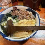 おかめうどん - 肉ごぼううどん