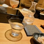 恵比寿 鮨 ふじまさ - どっしりした米の味と辛口の本格派