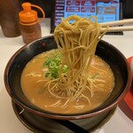天下一品 - 味噌味の麺(細めん)