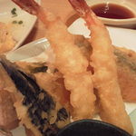 八吉 秋葉原中央口店 - 天麩羅盛り合わせ