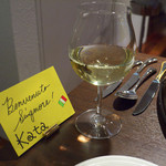 トラットリアチンクエポンテ - 今日は白ワインで・・・早めのクリスマス祝いで5,500円コースです。