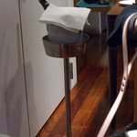 トラットリアチンクエポンテ - 白ワインはボトルでオーダーしました。