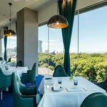 資生堂パーラー - 遮るものなく目の前に広がる神宮の杜