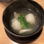Yakitori Tori Hashi - お通しは山芋の団子汁