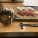 にぎり鮨 一五〇 - カウンターにてマグロ三昧を頂き　〆は塩三昧