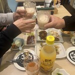 ホルモン酒場 だるま - 乾杯