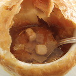 ラ・ロゼット - 12月　フォアグラと黒トリュフのパイ包みスープ