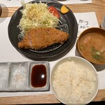 とんかつ 河むら - ロースかつ・ライス・豚汁がセット