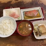 Hinode Sushi Shokudou - 